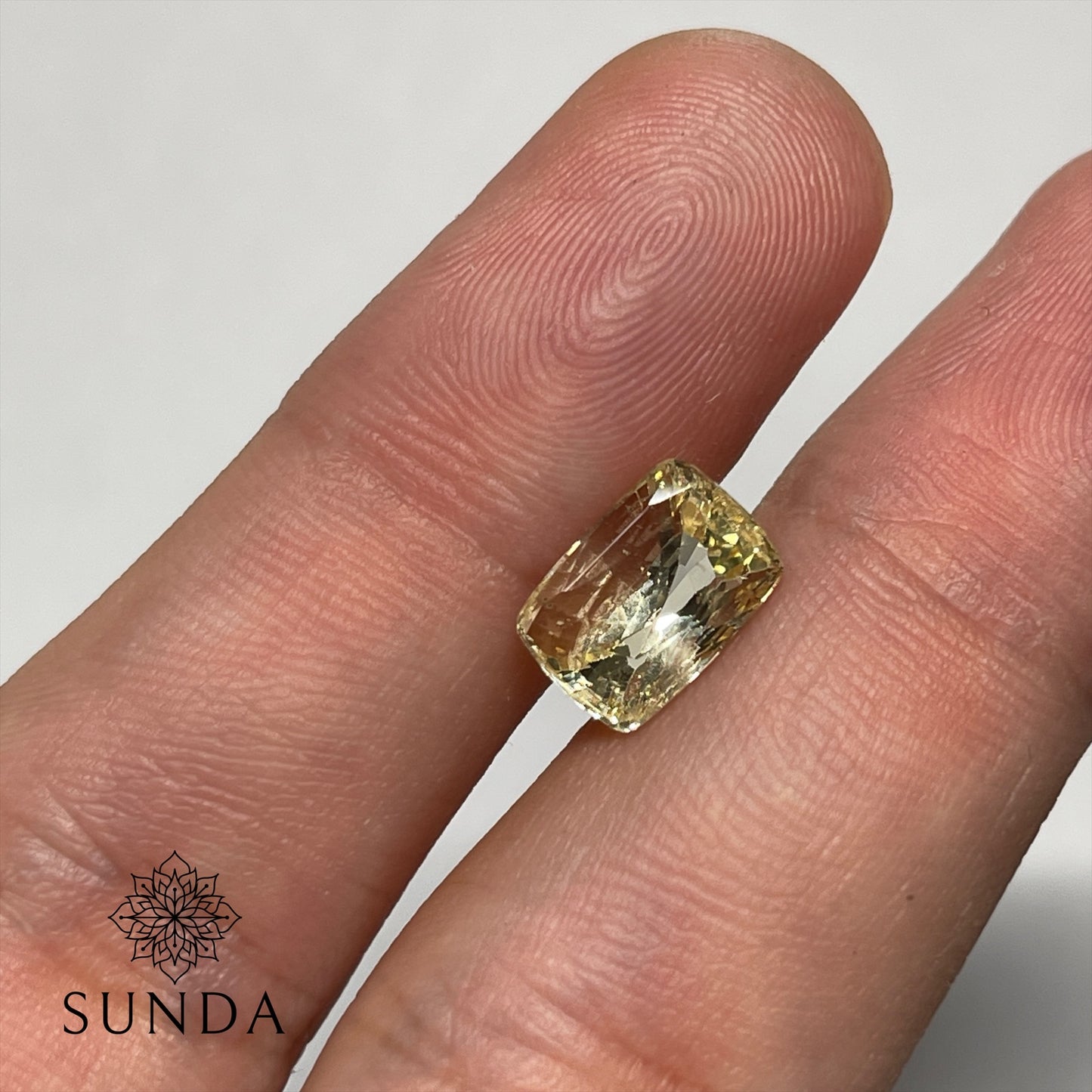 3.72ct Unheated Yellow Sapphire, Sri Lanka