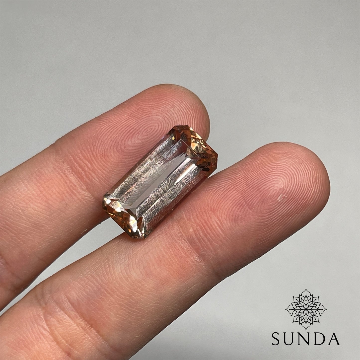 16.39ct Light Orange Imperial Topaz